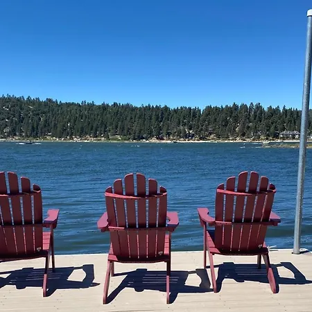 Stillwater Cove Lakefront - Breathtaking Views, Charming Vintage Cabin, Woodsy Interior! Boat Dock!